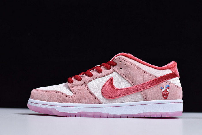nike sb dunk low strangelove skateboards ct2552-800