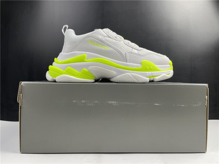 Ba*len*cia*ga triple s sneaker 536737 w0901 9088