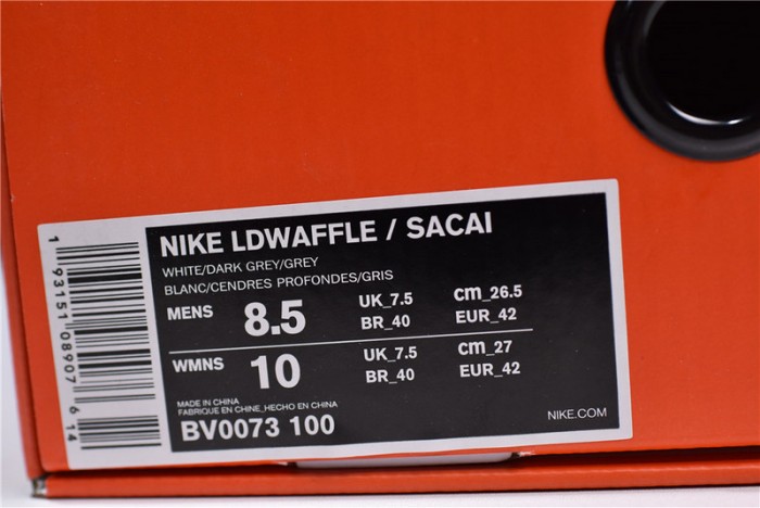 nike ld waffle sacai summit white bv0073-100