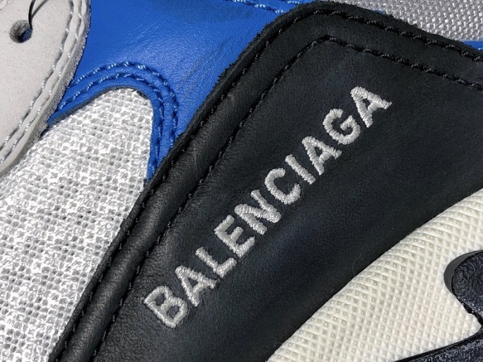 balen triple s trainers clear sole b;ack blue white 541624 w09oh 1007