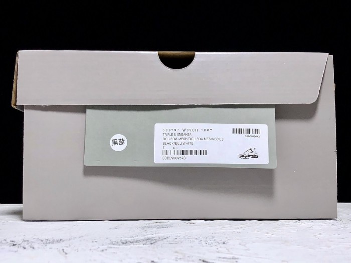 balen triple s trainers clear sole b;ack blue white 541624 w09oh 1007