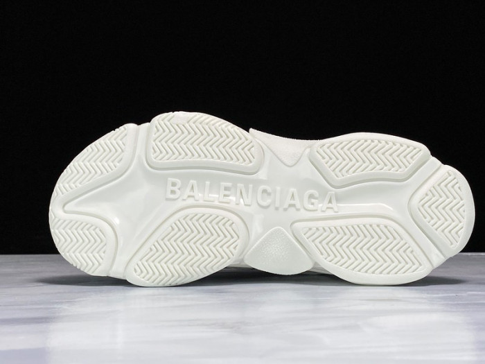 balen triple s trainers white letters 541624 w09o1 8013