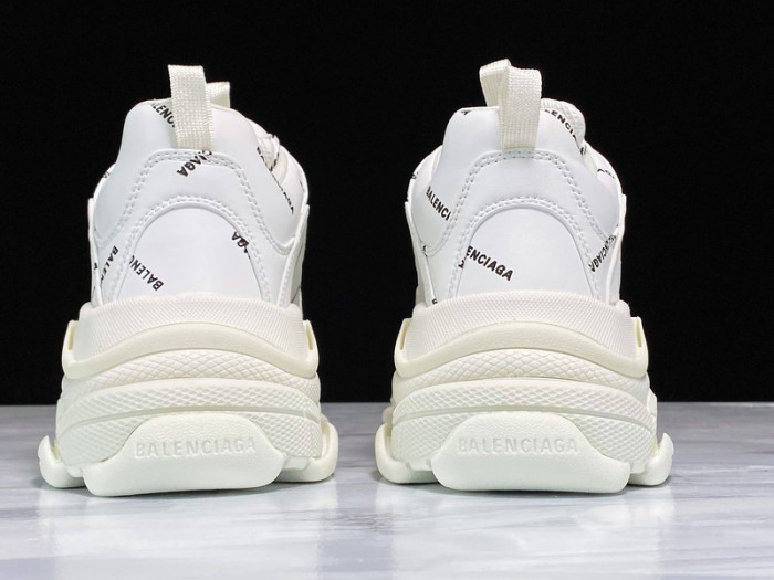 balen triple s trainers white letters 541624 w09o1 8013