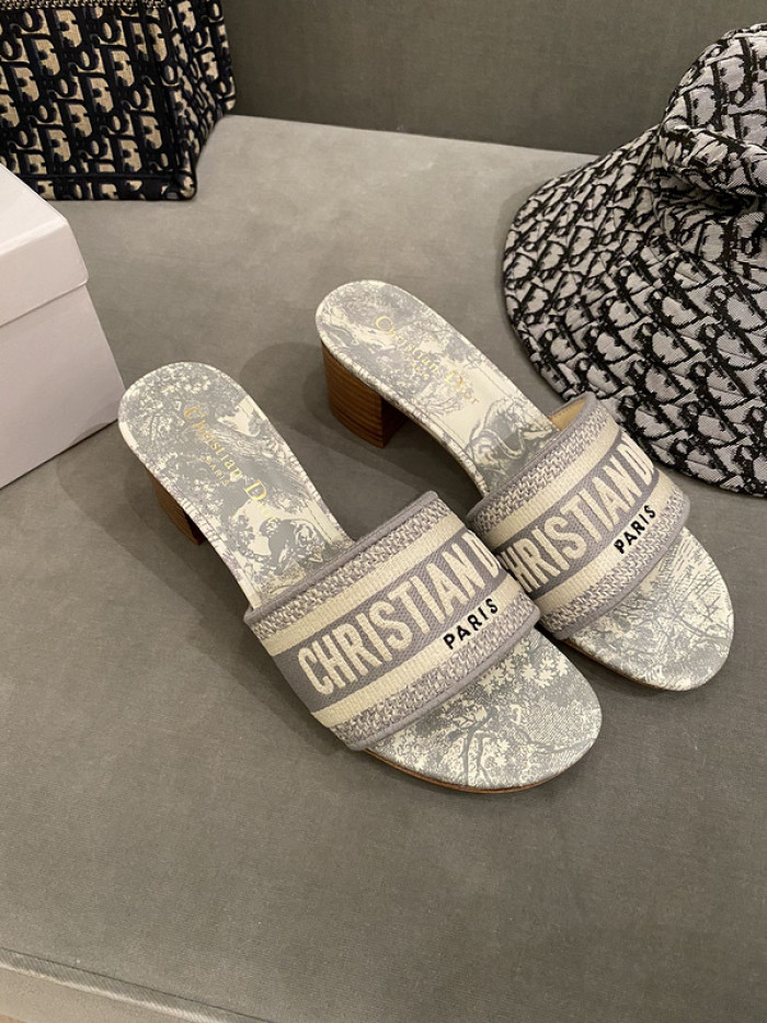 d1or sandals