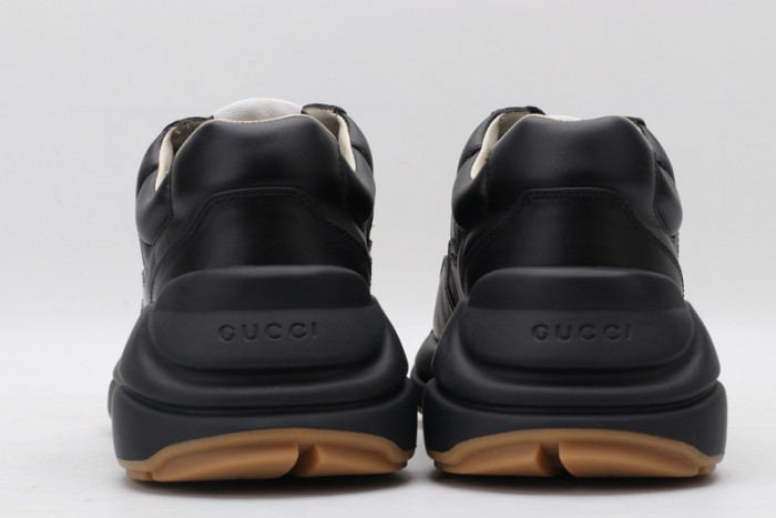G*u*i sneaker g1000053
