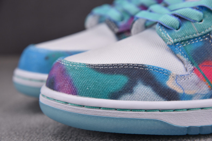 nike sb dunk low futura laboratories bleached aqua hf6061-400