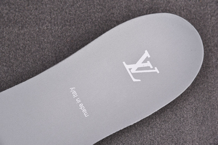 lou1s vu1tton sneakers