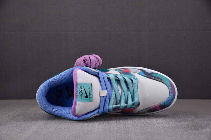 nike sb dunk low futura laboratories bleached aqua hf6061-400