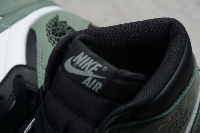 air jordan 1 retro "clay green" 555088-135