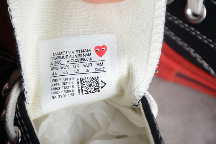 comme des garçons play x chuck 70 low 