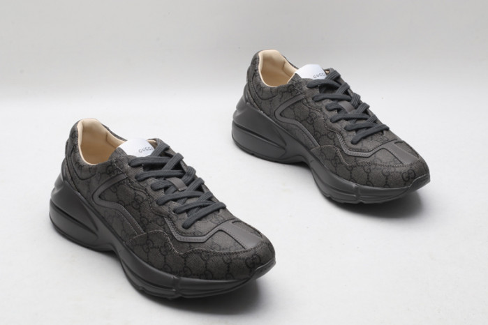 G*u*i1 sneaker