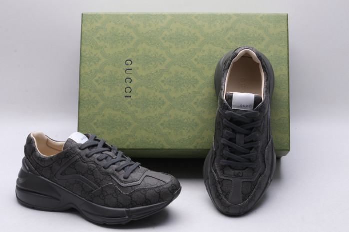 G*u*i1 sneaker