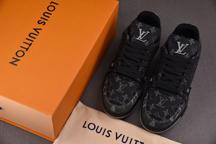 lou1s vu1tton sneakers