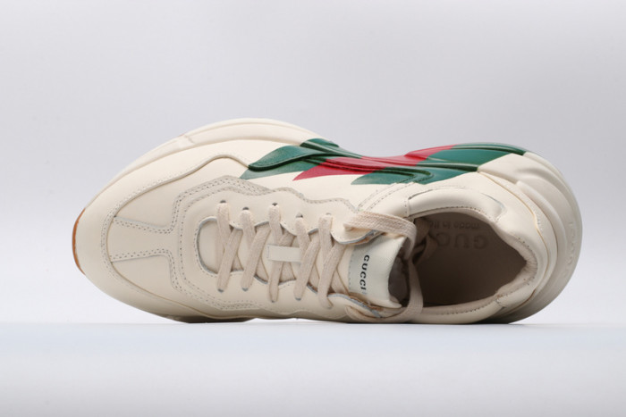 G*u*i sneaker g1000071