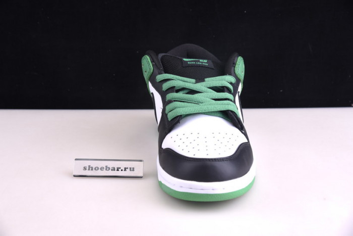 nike sb dunk low classic green bq6817-302