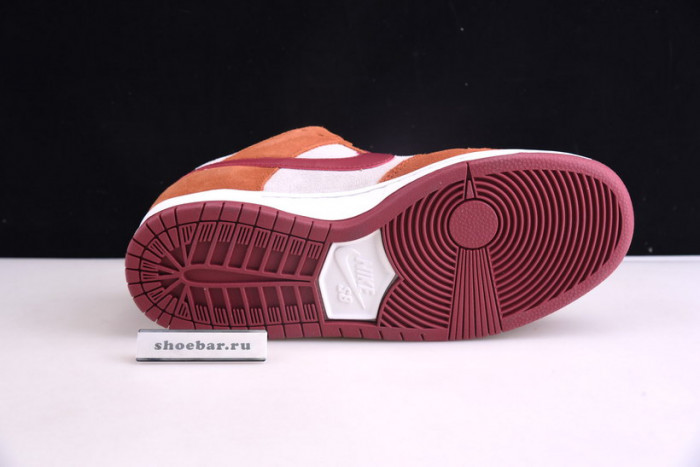 nike sb dunk low pro dark russet cedar bq6817-202