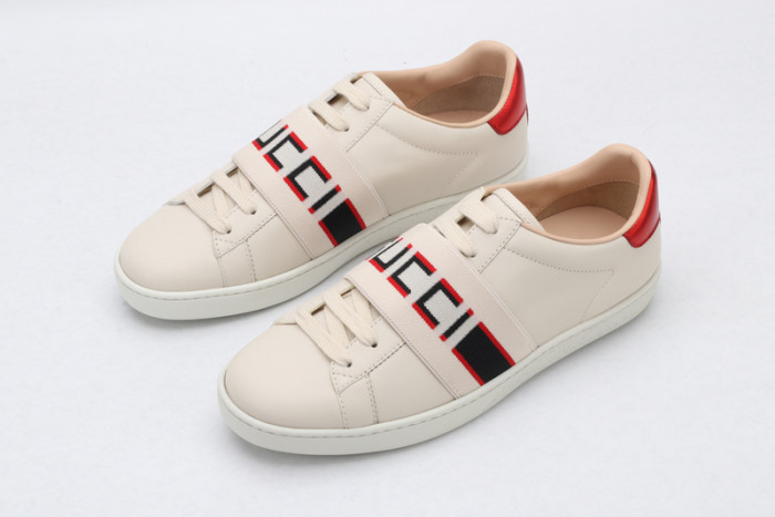 G*u*i sneaker g1000045