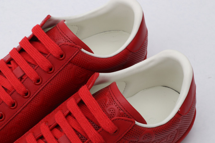 G*u*i sneaker g1000021
