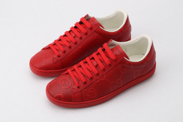 G*u*i sneaker g1000021