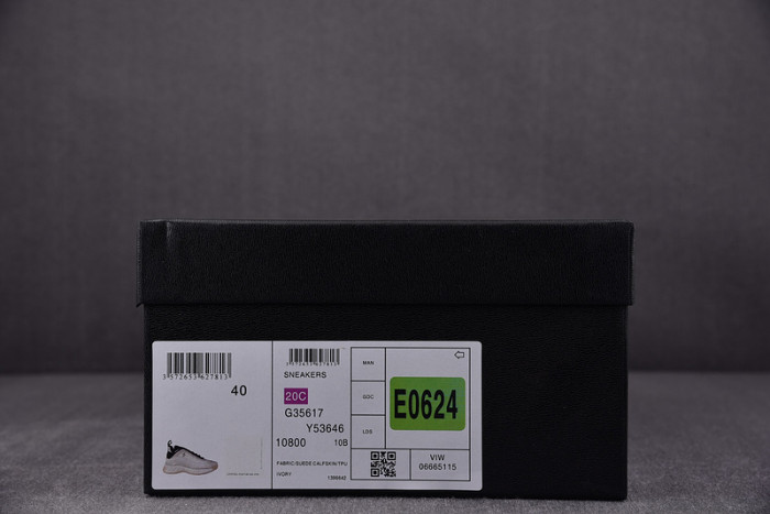 ch sneakers c00011