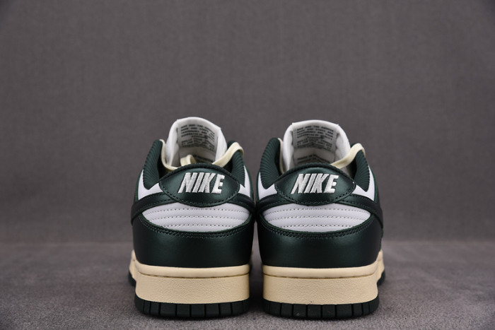 nike dunk low “vintage green” dq8580-100