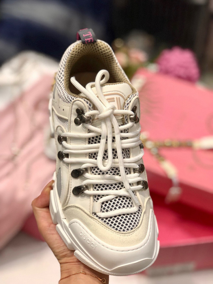 G*u*i1 flashtrek sneaker