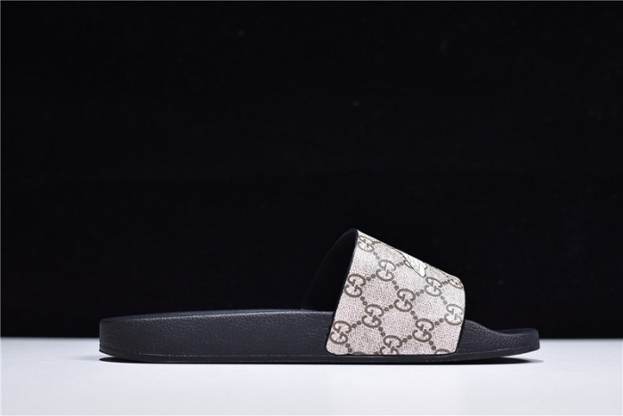 G*u*i1 sandals