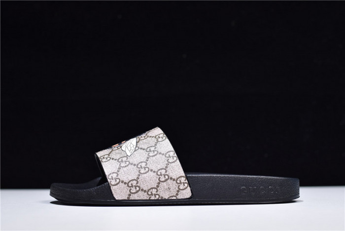 G*u*i1 sandals