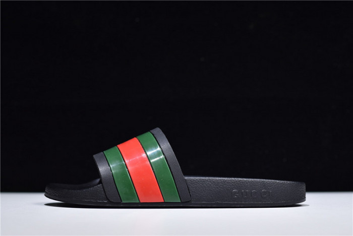 G*u*i1 sandals