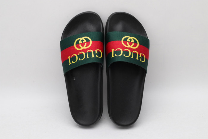G*u*i1 sandals