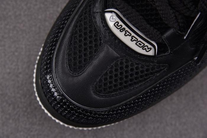 l&v skate sneaker black white