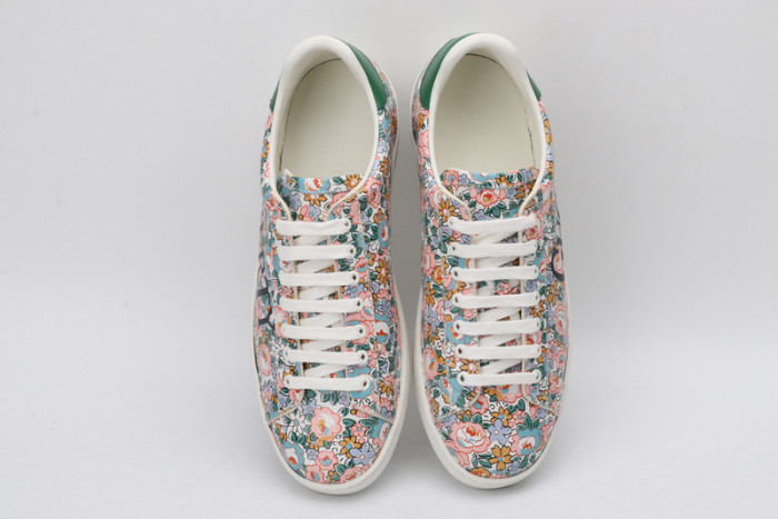 G*u*i sneaker g1000024