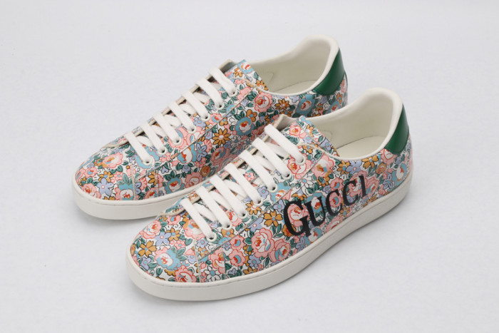 G*u*i sneaker g1000024