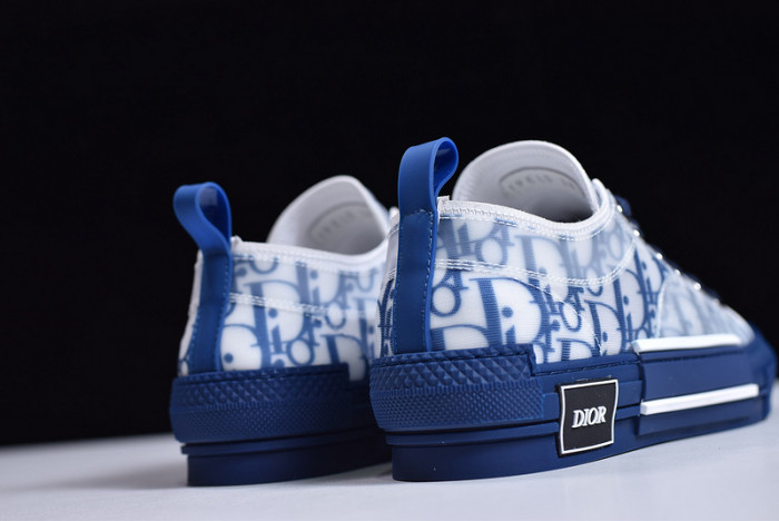b23 oblique low top sneaker