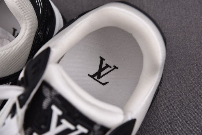 lou1s vu1tton sneakers
