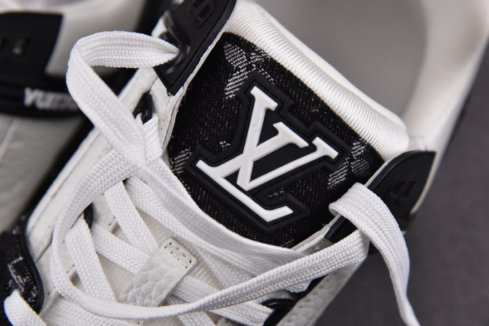 lou1s vu1tton sneakers