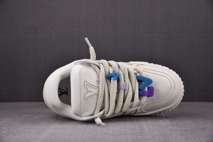 l&v trainer maxi white