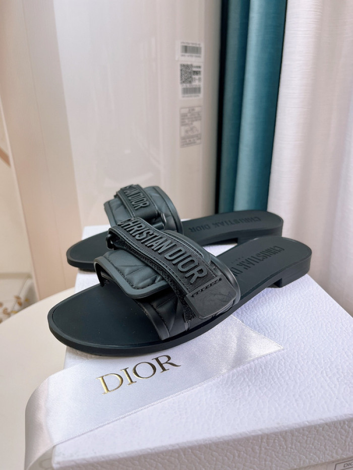 d1or sandals