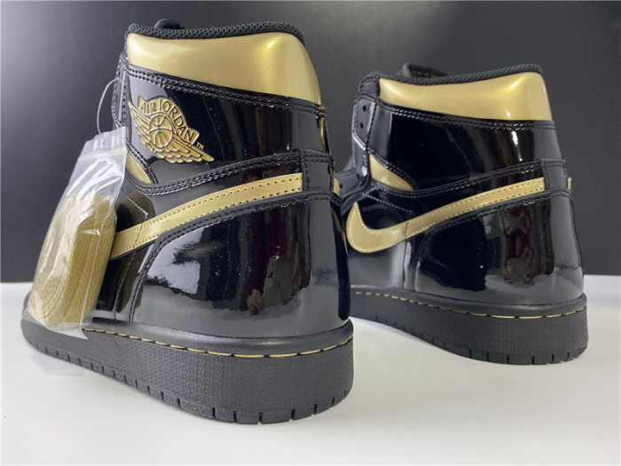 air jordan 1 retro high black metallic gold (2020) 555088-032