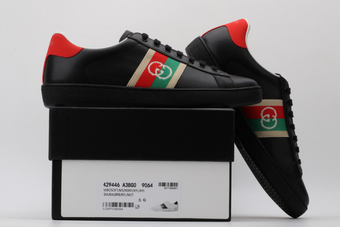 G*u*i sneaker g1000030
