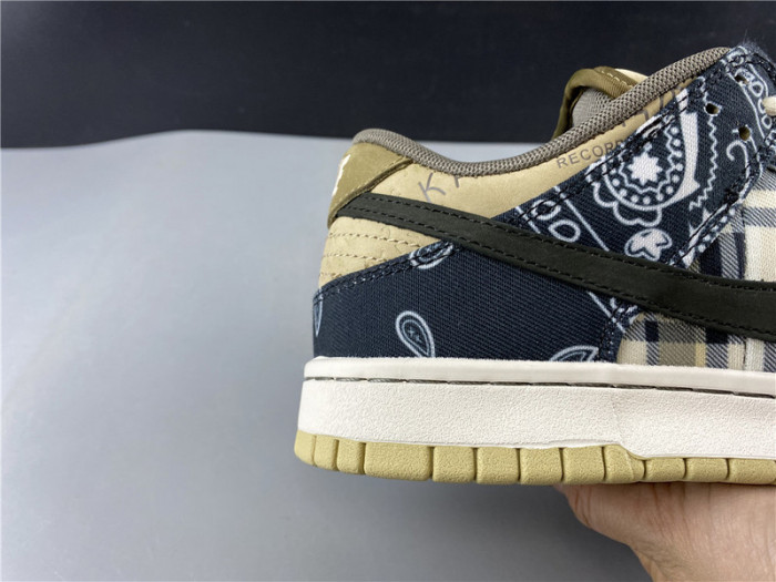 nike sb dunk low travis scott ct5053-001