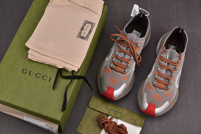G*u*i1 sneaker