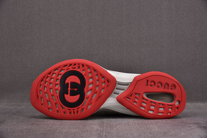 G*u*i1 sneaker