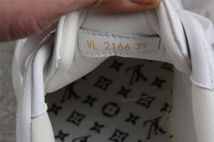 lou1s vu1tton sneakers
