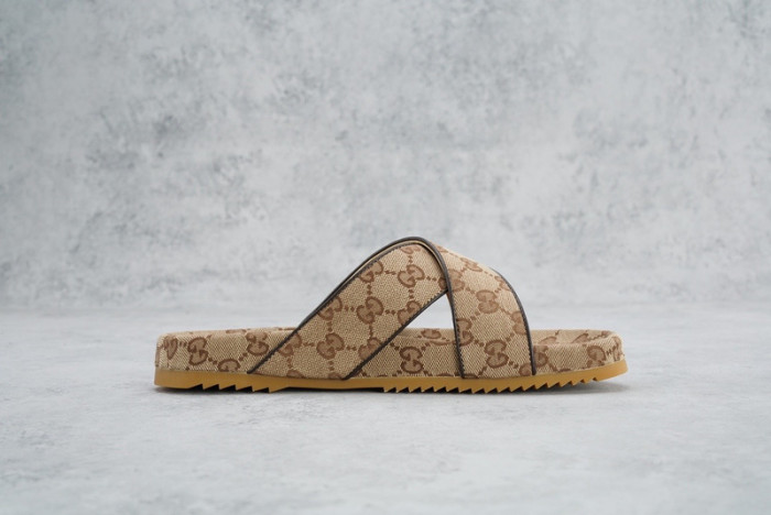 guc*i slide sandal
