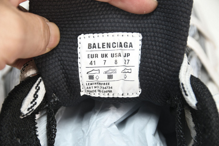 Ba*len*cia*ga 3xl