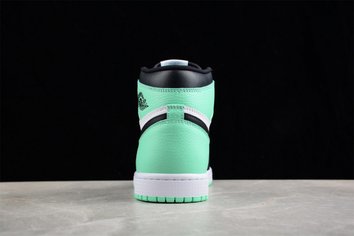 air jordan 1 retro high og green glow dz5485-130
