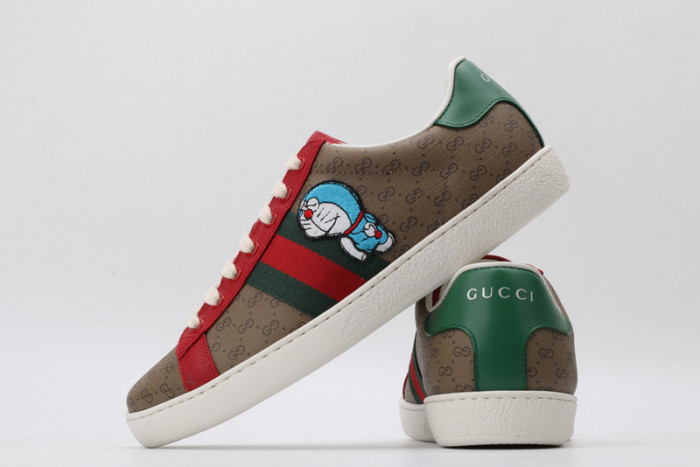 G*u*i sneaker g1000029