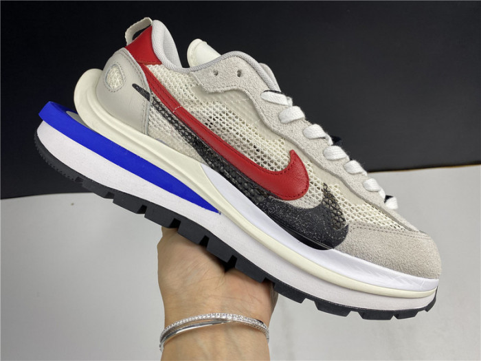 nike vaporwaffle sacai sport fuchsia game royal cv1363-100
