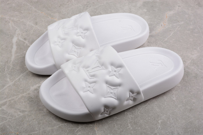 loui v sandals